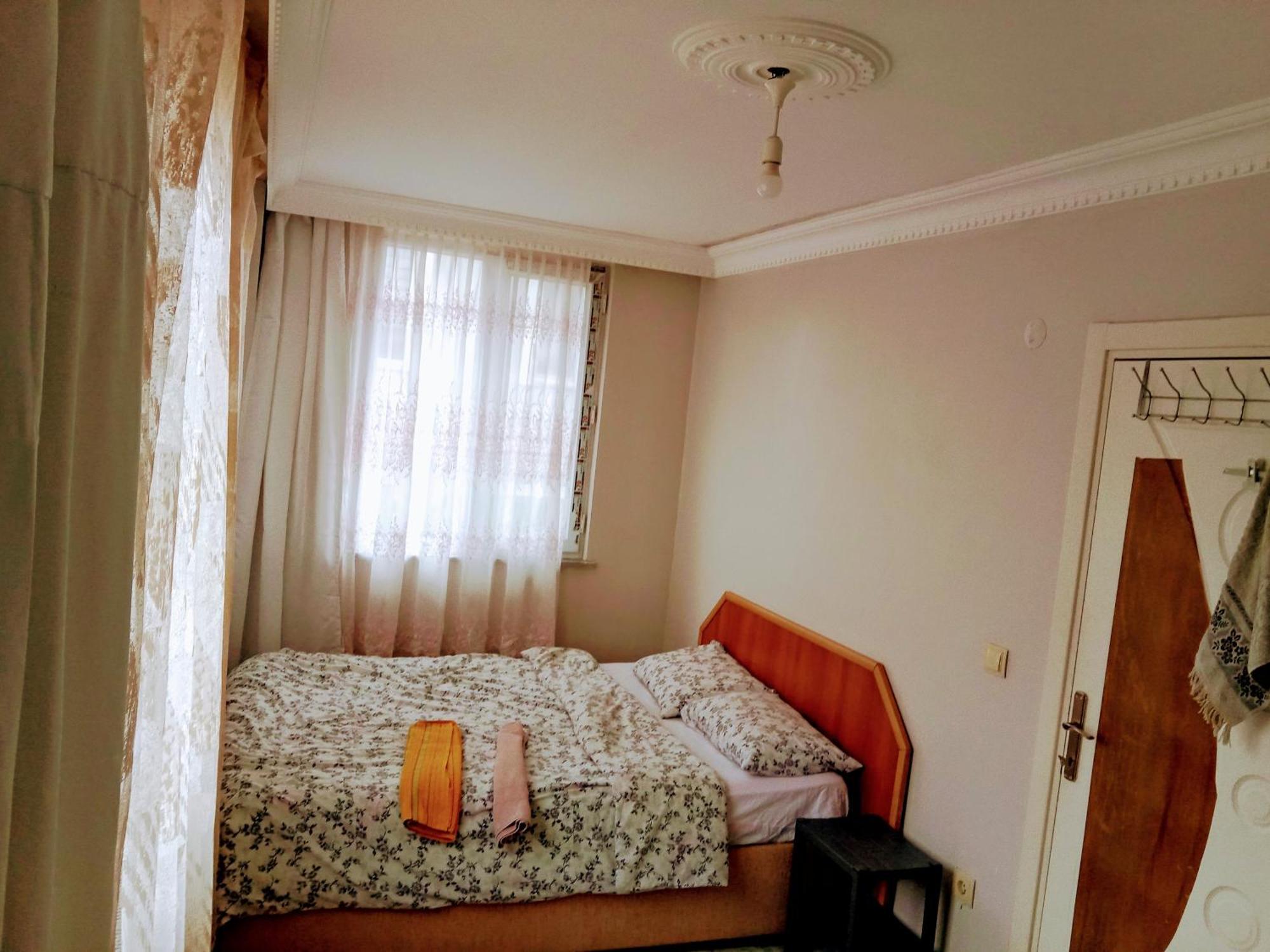 Ahmet Teacher Hotel, 5 Minutes From The Airport Arnavutkoy Εξωτερικό φωτογραφία