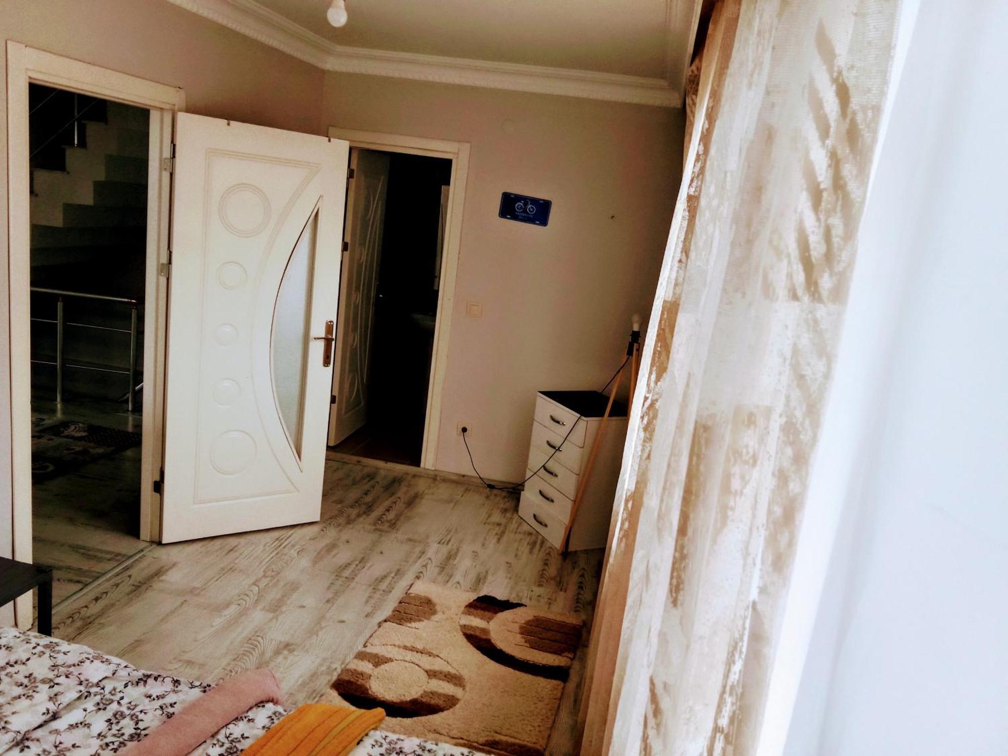 Ahmet Teacher Hotel, 5 Minutes From The Airport Arnavutkoy Εξωτερικό φωτογραφία
