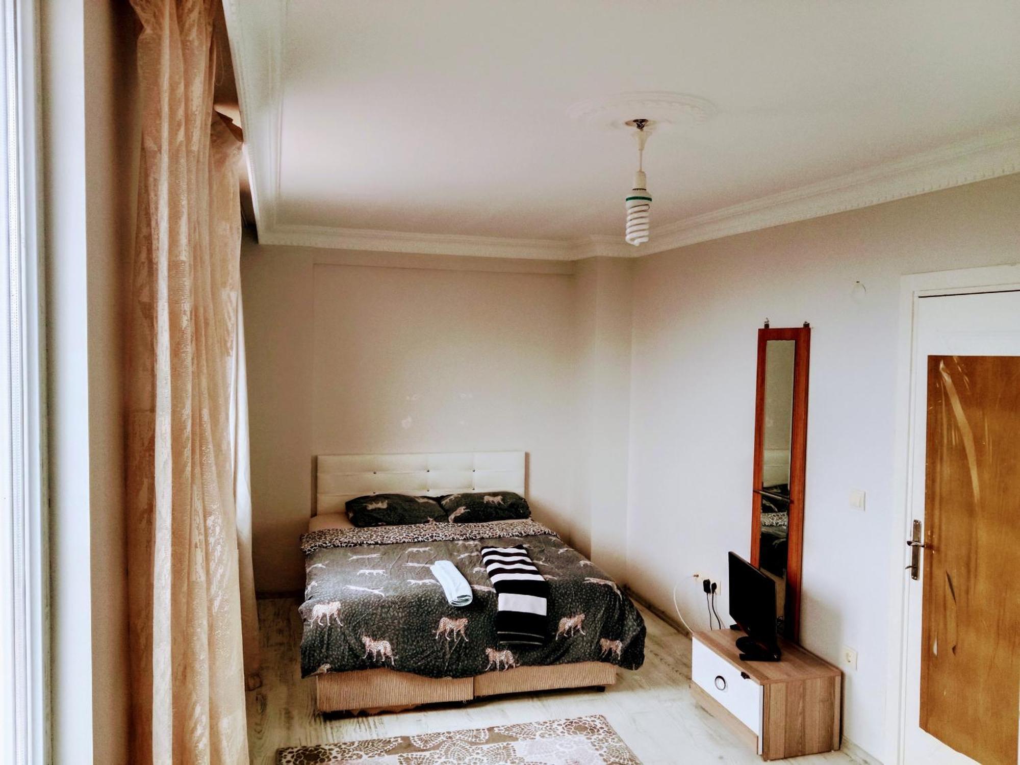 Ahmet Teacher Hotel, 5 Minutes From The Airport Arnavutkoy Εξωτερικό φωτογραφία