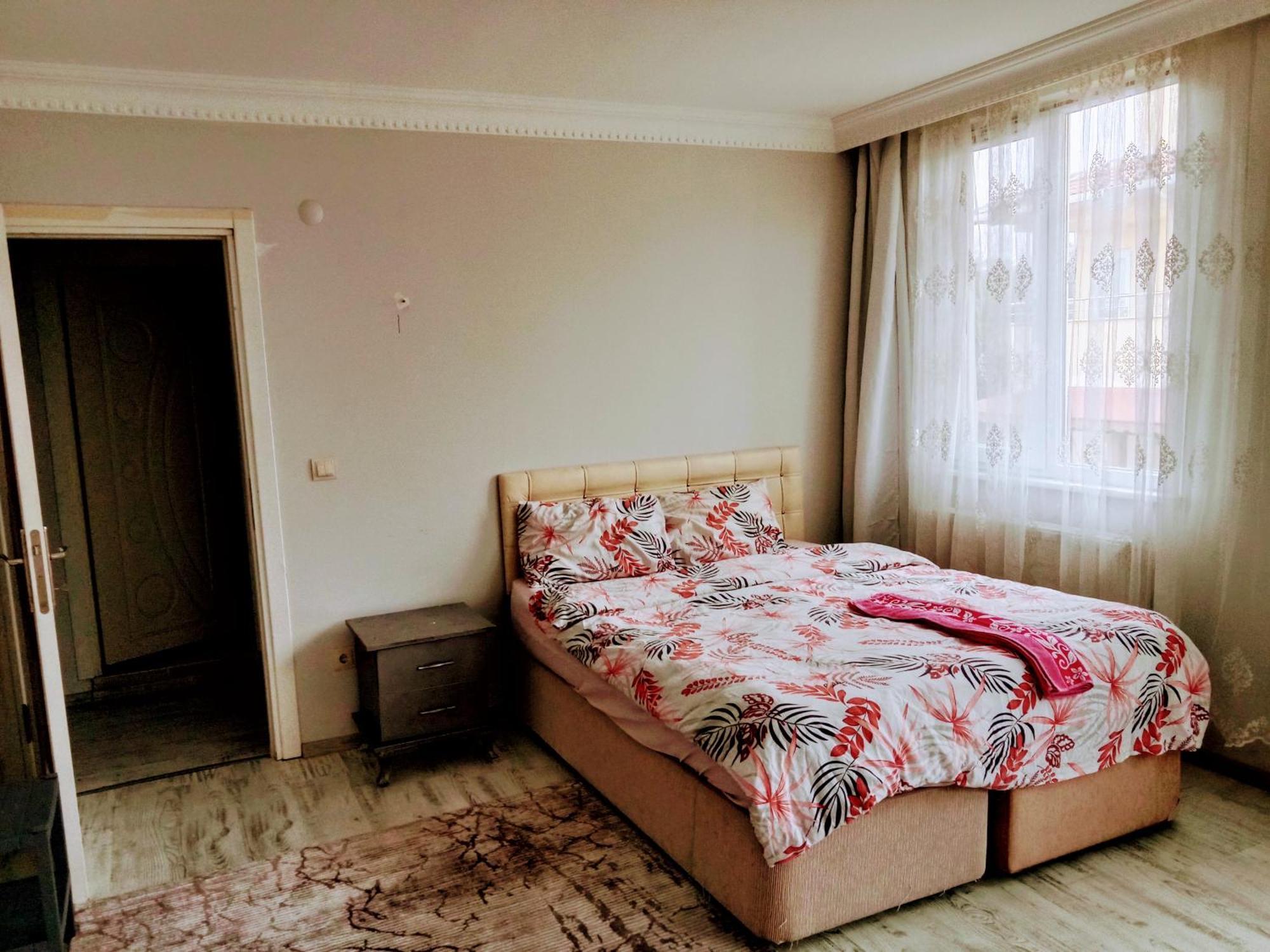 Ahmet Teacher Hotel, 5 Minutes From The Airport Arnavutkoy Εξωτερικό φωτογραφία