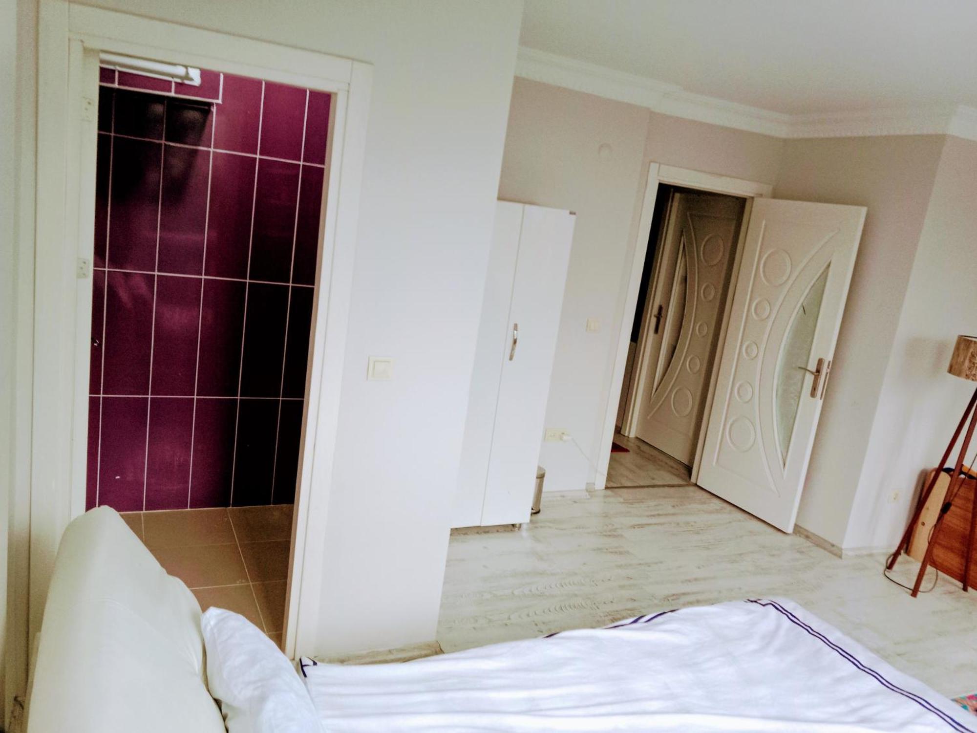 Ahmet Teacher Hotel, 5 Minutes From The Airport Arnavutkoy Εξωτερικό φωτογραφία