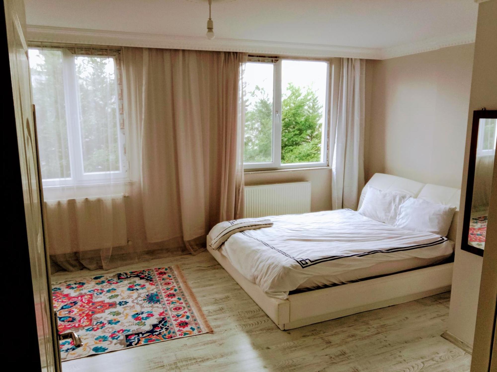 Ahmet Teacher Hotel, 5 Minutes From The Airport Arnavutkoy Εξωτερικό φωτογραφία