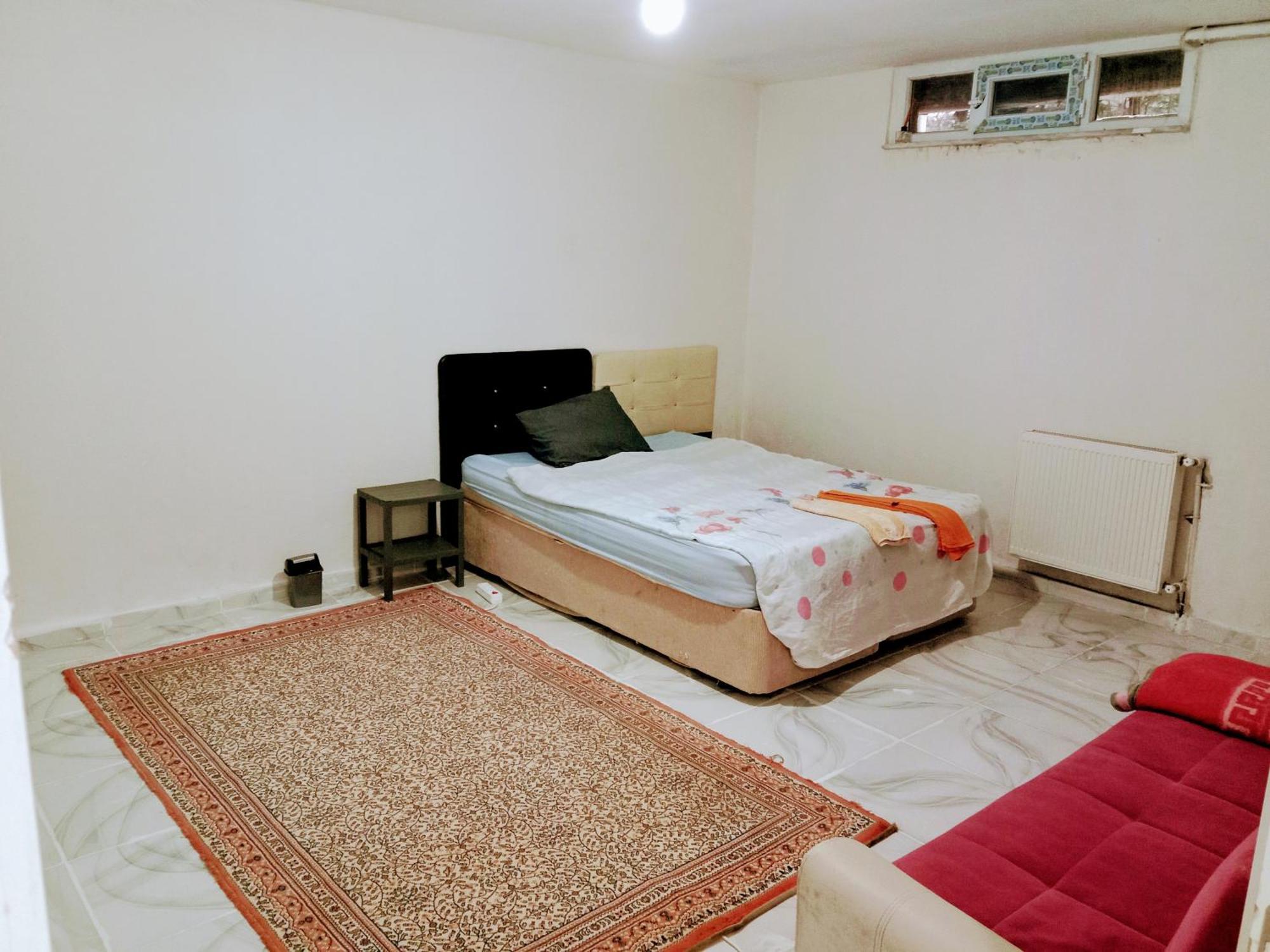 Ahmet Teacher Hotel, 5 Minutes From The Airport Arnavutkoy Εξωτερικό φωτογραφία