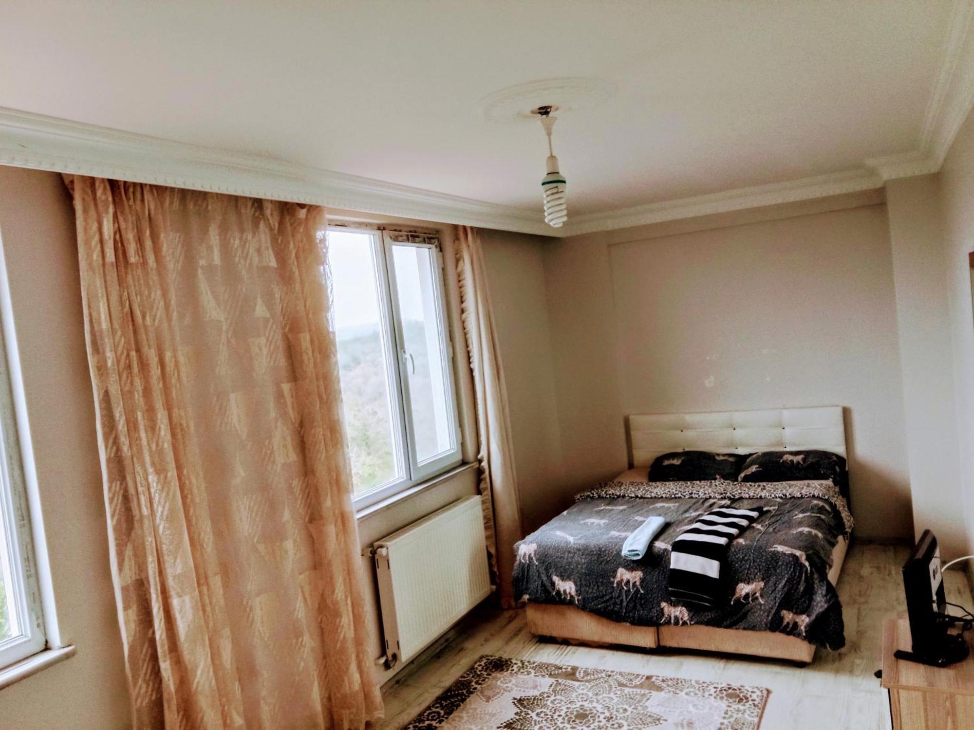 Ahmet Teacher Hotel, 5 Minutes From The Airport Arnavutkoy Εξωτερικό φωτογραφία