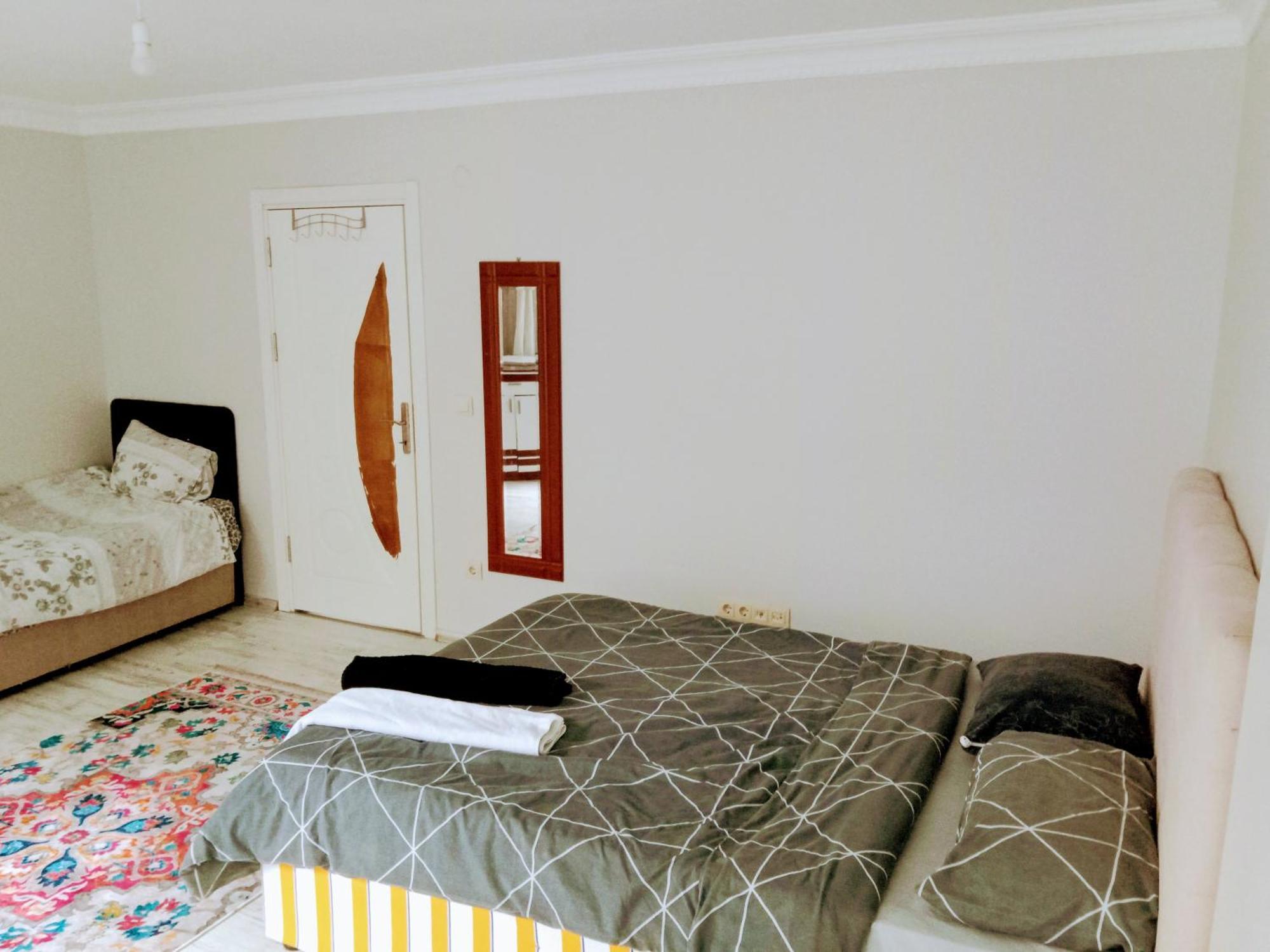 Ahmet Teacher Hotel, 5 Minutes From The Airport Arnavutkoy Εξωτερικό φωτογραφία